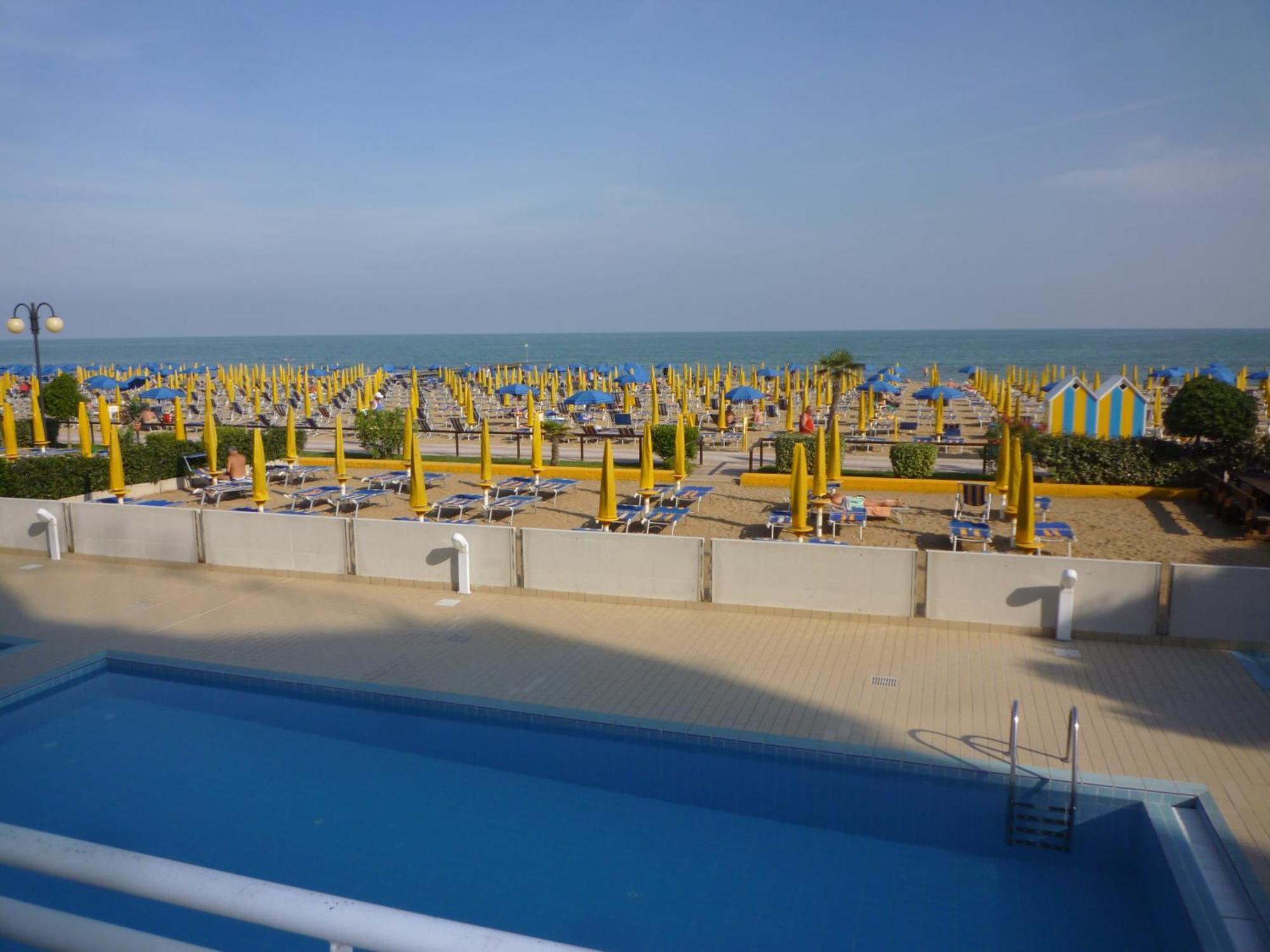 Semiramis Apartamento Lido di Jesolo Exterior foto