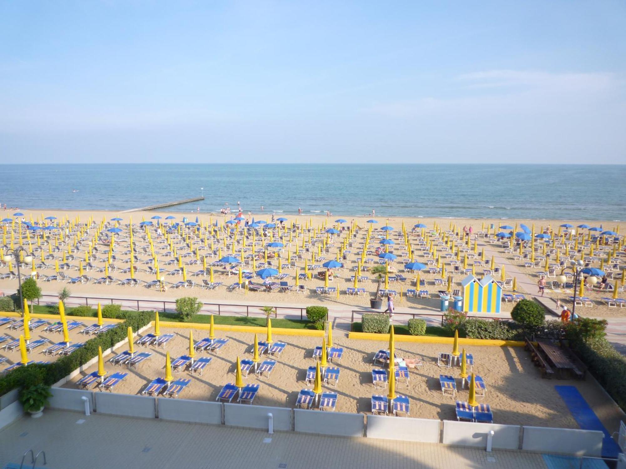 Semiramis Apartamento Lido di Jesolo Exterior foto